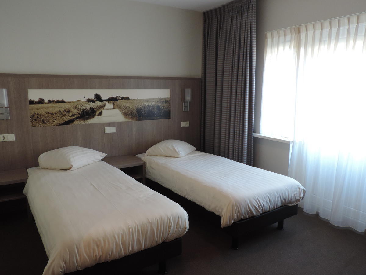 Hotel Ekamper Oosteinde Εξωτερικό φωτογραφία